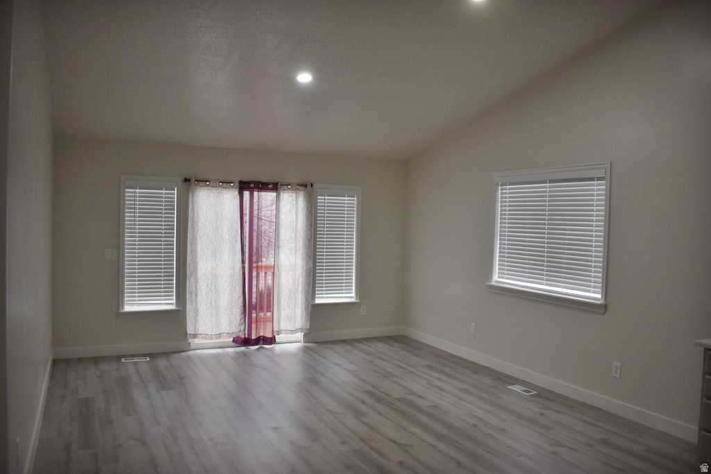 112 W CRYSTAL BAY DR Stansbury Park, UT 84074