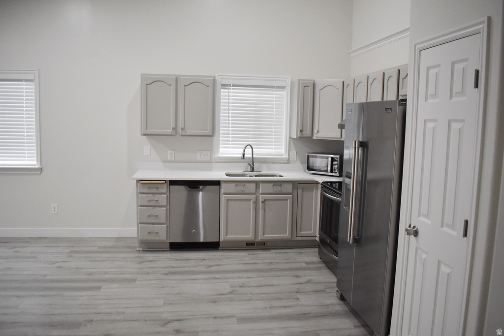 112 W CRYSTAL BAY DR Stansbury Park, UT 84074