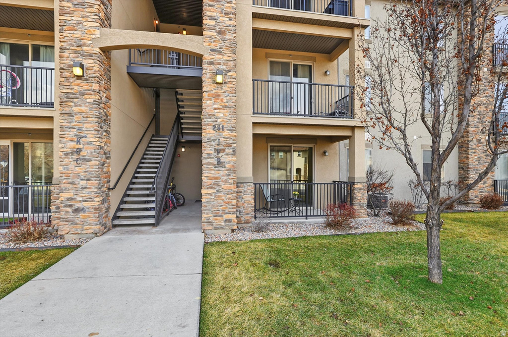 281 W 650 N #B Centerville, UT 84014