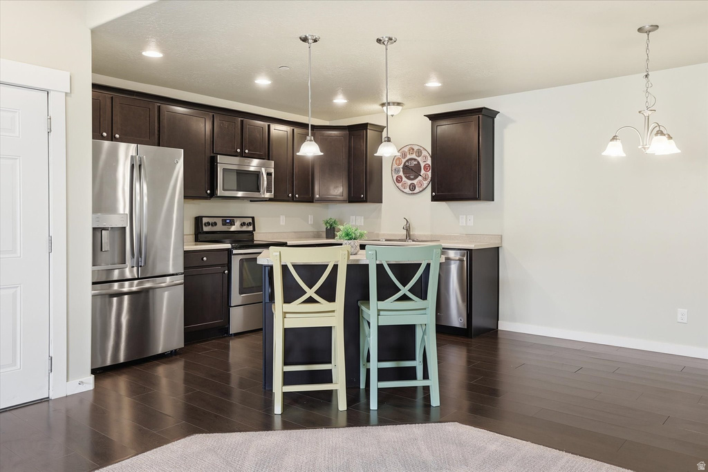 281 W 650 N #B Centerville, UT 84014