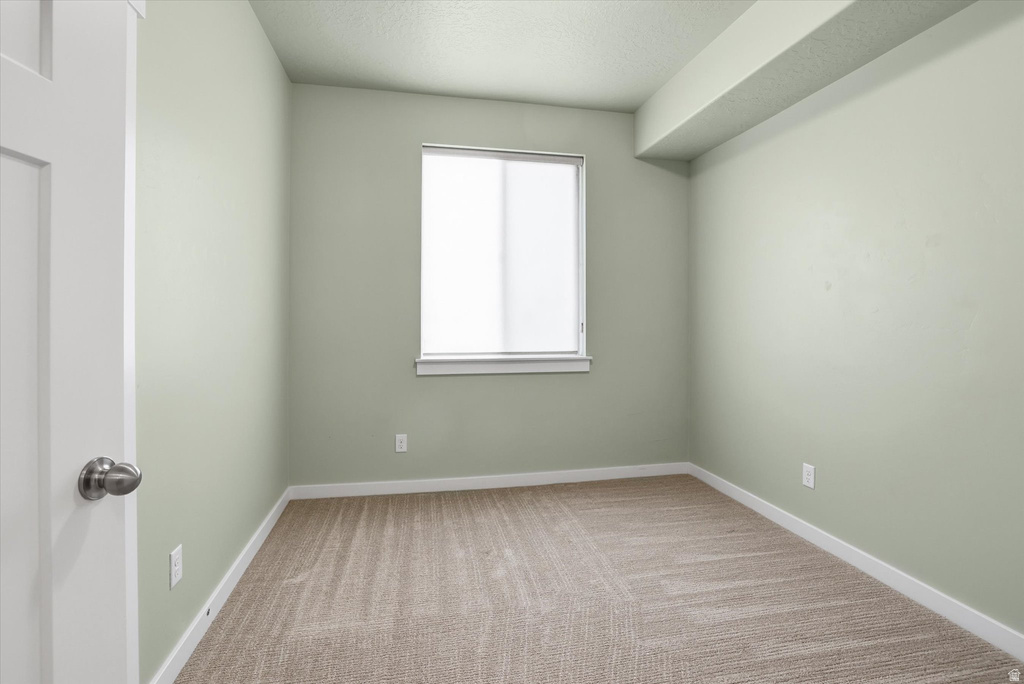 281 W 650 N #B Centerville, UT 84014