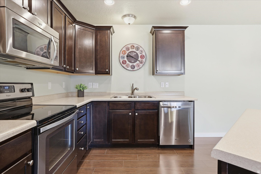 281 W 650 N #B Centerville, UT 84014