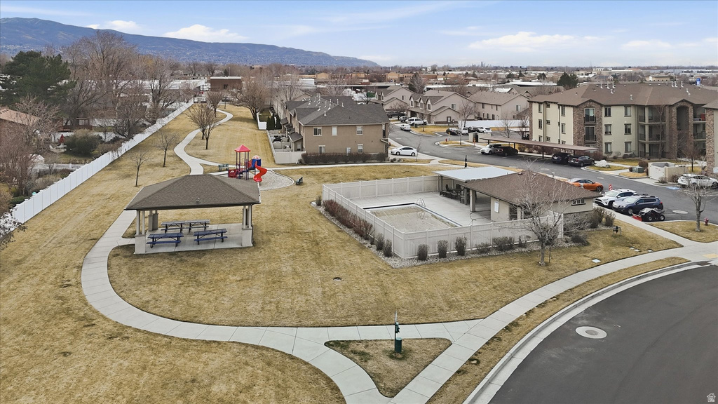 281 W 650 N #B Centerville, UT 84014