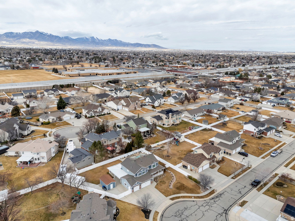 9972 S EDEN VIEW CT South Jordan, UT 84095
