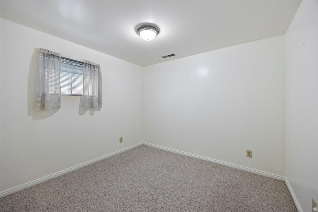 8485 S HARVARD PARK DR Sandy, UT 84094