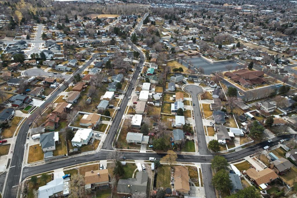 8485 S HARVARD PARK DR Sandy, UT 84094