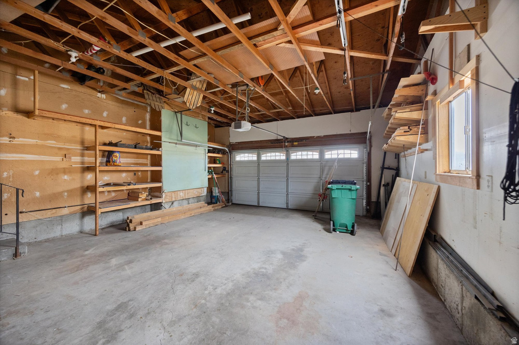 8485 S HARVARD PARK DR Sandy, UT 84094