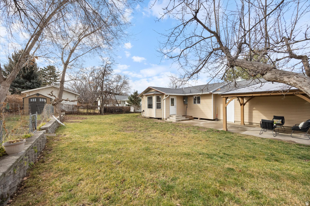 8485 S HARVARD PARK DR Sandy, UT 84094