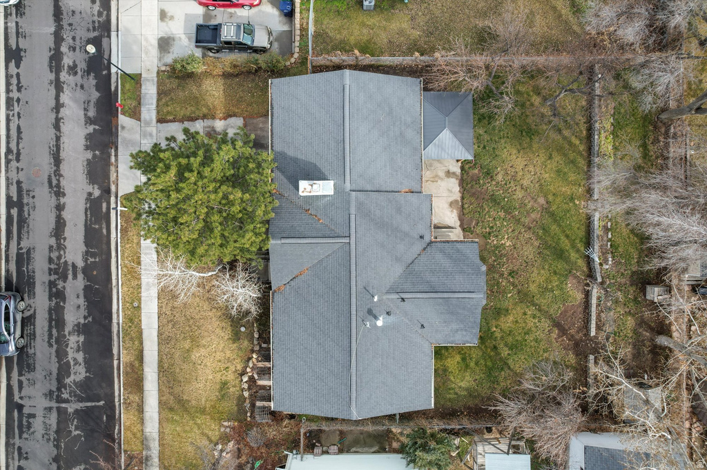 8485 S HARVARD PARK DR Sandy, UT 84094