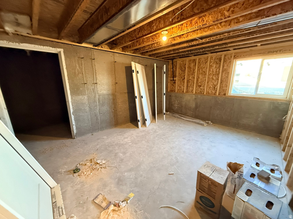 5957 W 4700 S Hooper, UT 84315