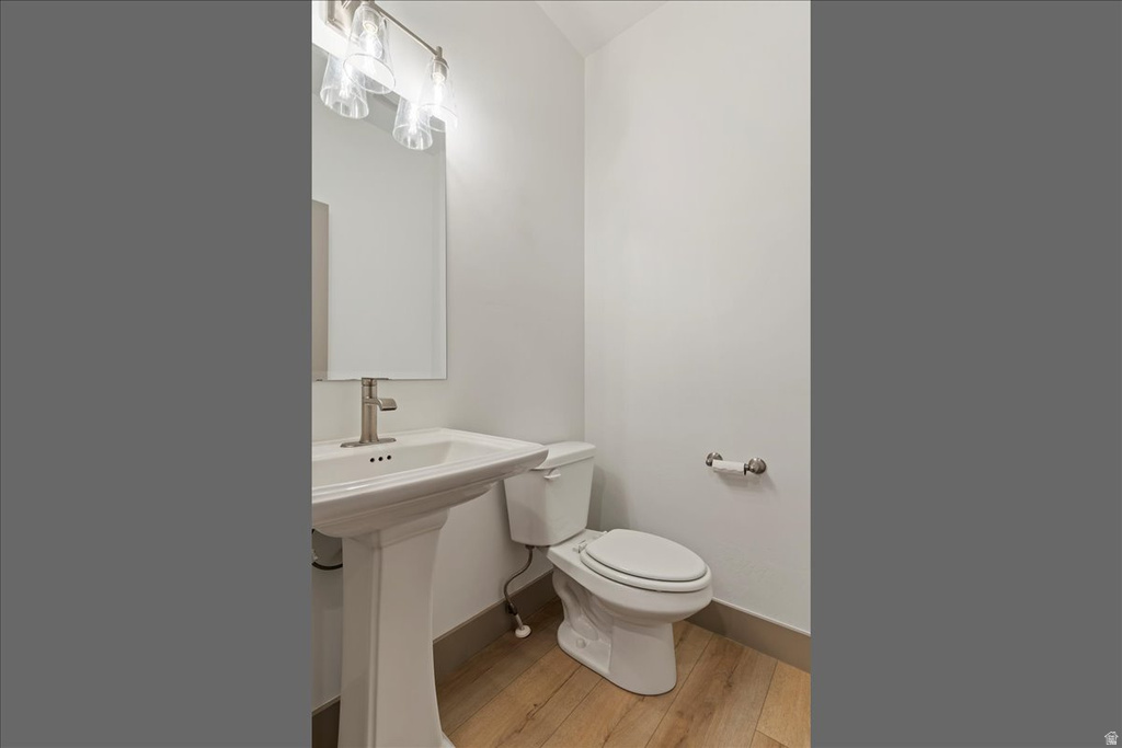 365 S MOUNTAIN RD Fruit Heights, UT 84037