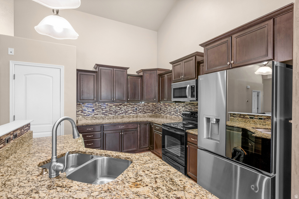 8442 S WIND CAVES LN West Jordan, UT 84081