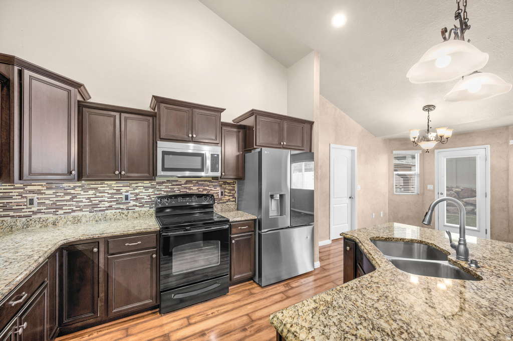 8442 S WIND CAVES LN West Jordan, UT 84081