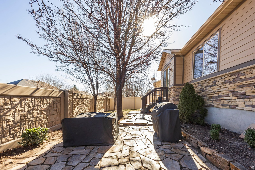 11181 S VILLAGE GROVE LN South Jordan, UT 84095