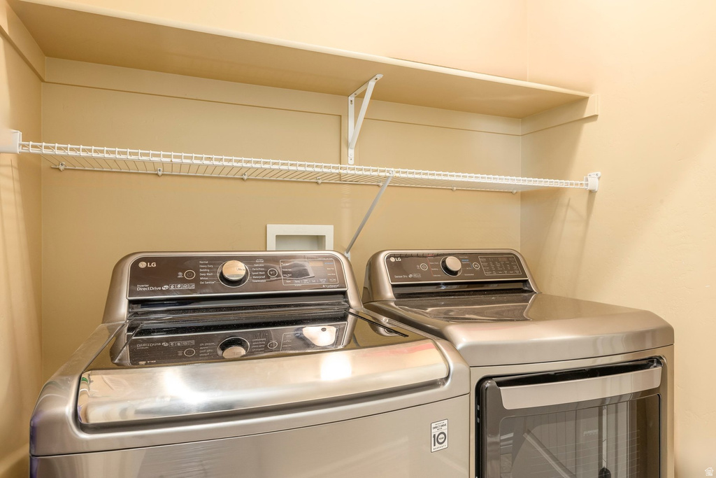 11181 S VILLAGE GROVE LN South Jordan, UT 84095