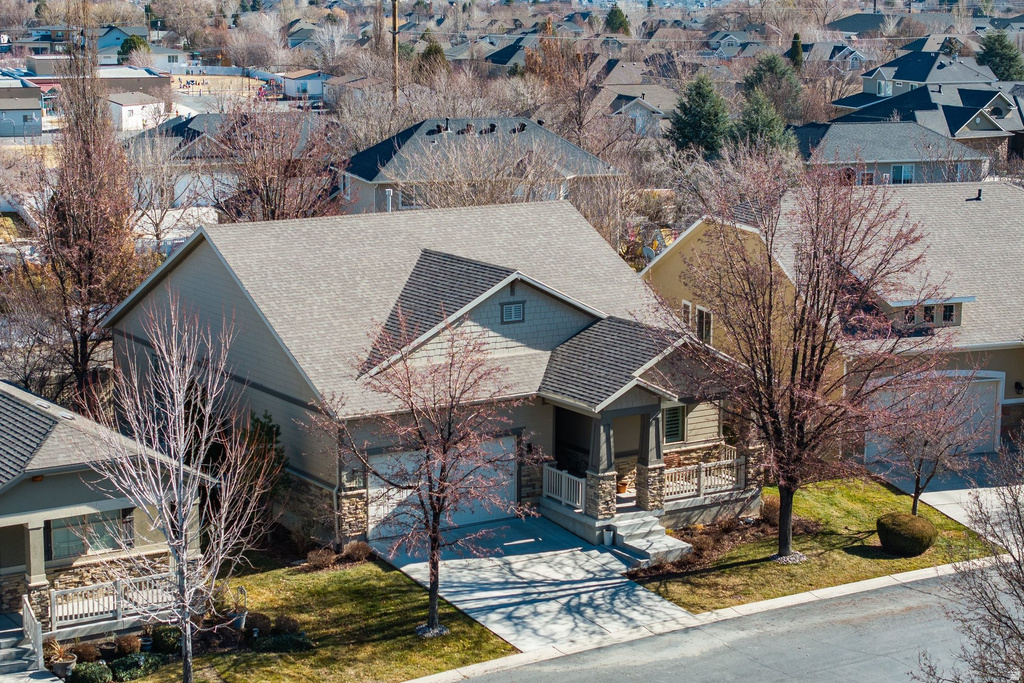 11181 S VILLAGE GROVE LN South Jordan, UT 84095