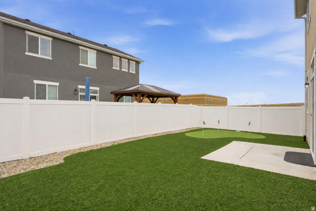 2126 W LYDIA LN Syracuse, UT 84075