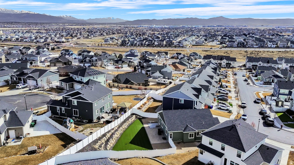 7589 S CASSIELLE LN West Jordan, UT 84081