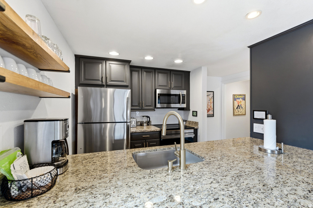 50 SHADOW RIDGE RD #4300 Park City, UT 84060