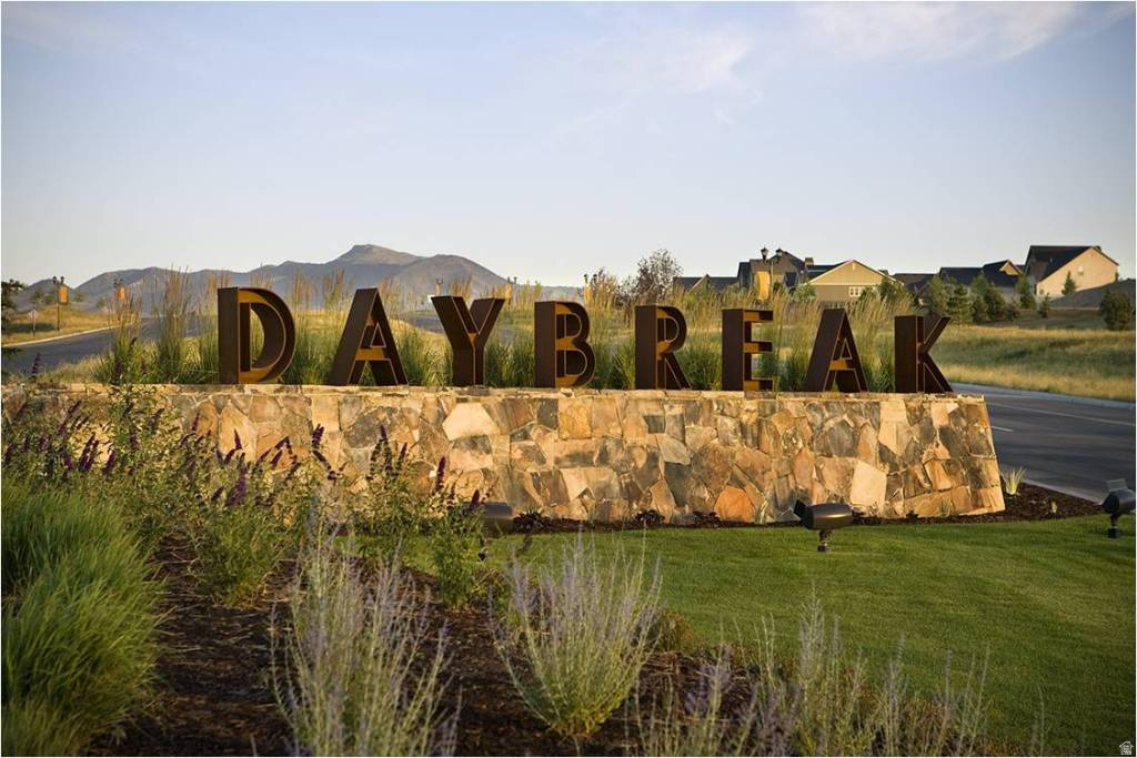 11263 S LAKE RUN RD #131 South Jordan, UT 84009