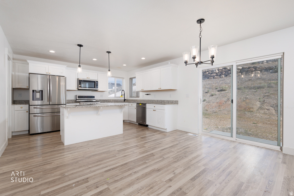 1892 W WOODLAND RD Saratoga Springs, UT 84045