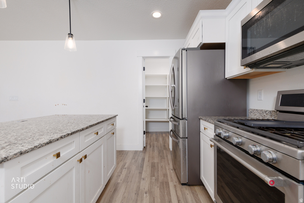 1892 W WOODLAND RD Saratoga Springs, UT 84045