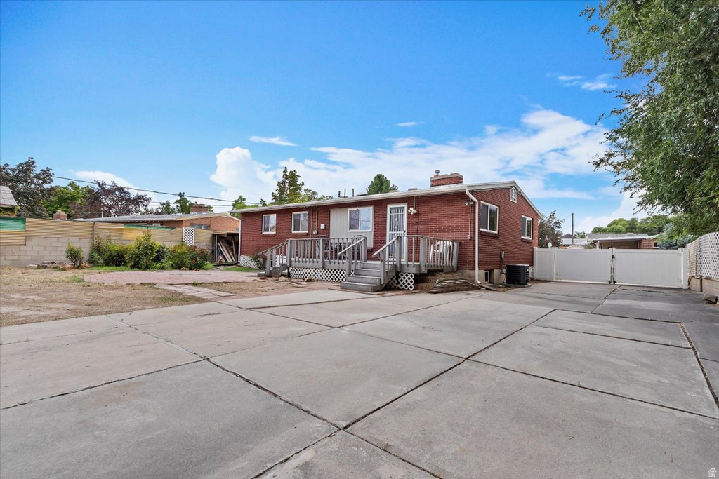 3544 W MEADOWBROOK DR West Valley City, UT 84119