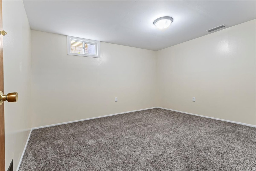 3544 W MEADOWBROOK DR West Valley City, UT 84119