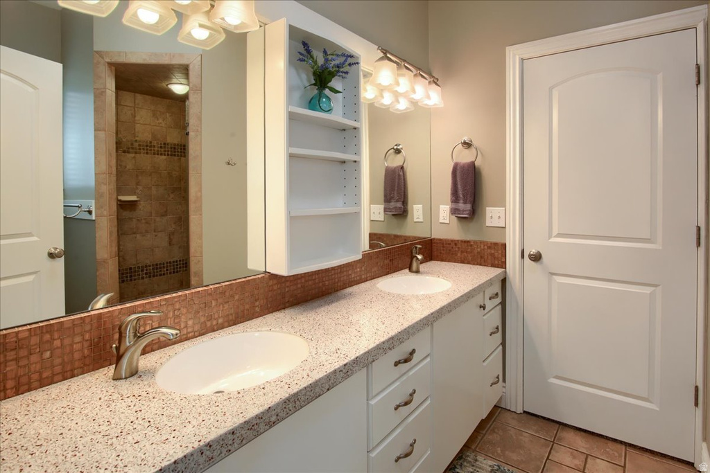 1653 E CRESCENT VIEW CIRCLE CIR Sandy, UT 84092