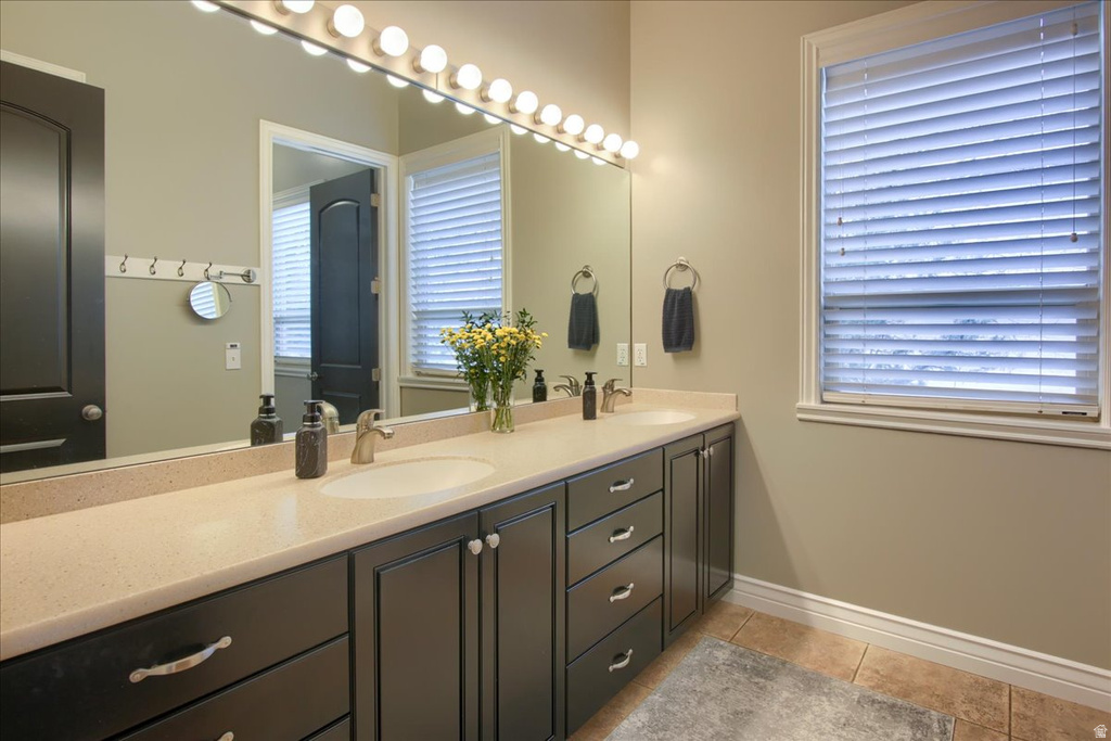 1653 E CRESCENT VIEW CIRCLE CIR Sandy, UT 84092