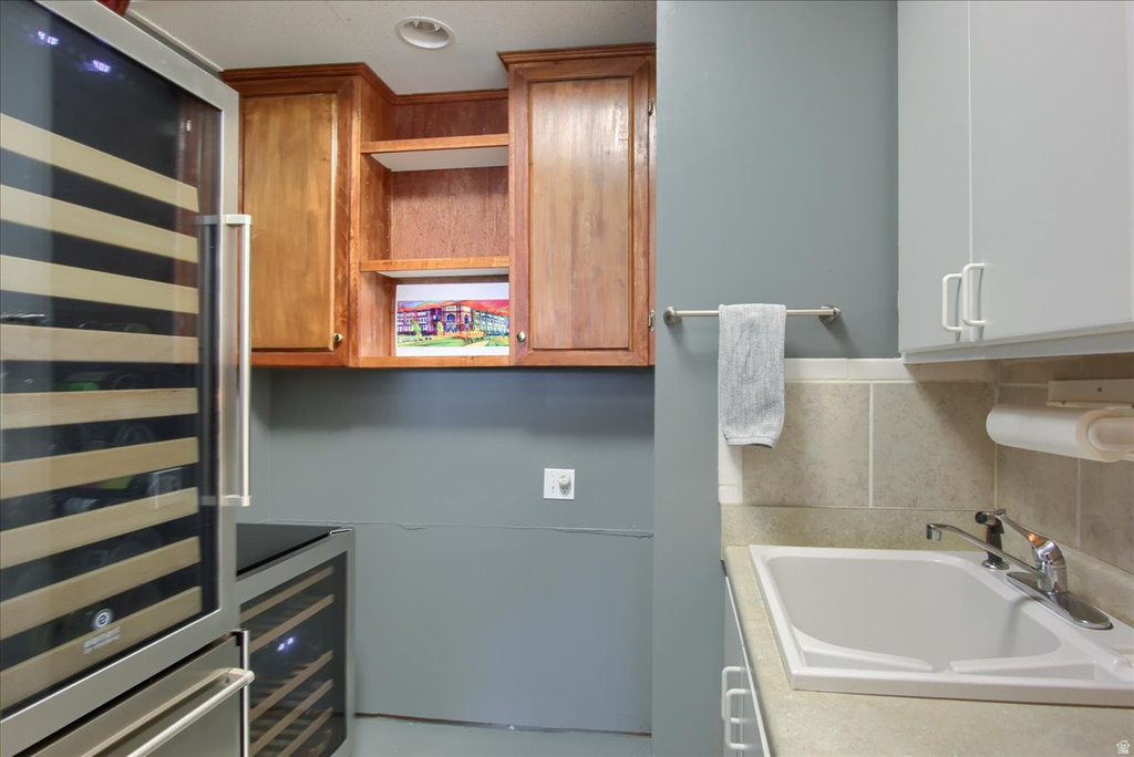 1653 E CRESCENT VIEW CIRCLE CIR Sandy, UT 84092