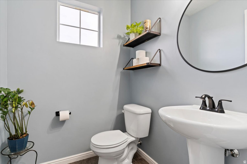 3570 S CREEK SIDE LN Syracuse, UT 84075