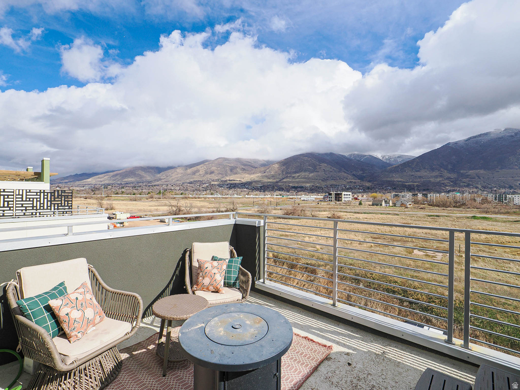 571 N 1400 W Farmington, UT 84025