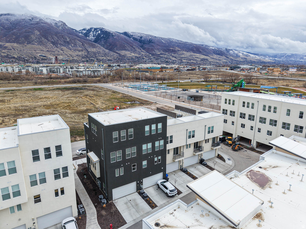 571 N 1400 W Farmington, UT 84025