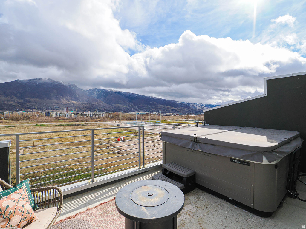 571 N 1400 W Farmington, UT 84025