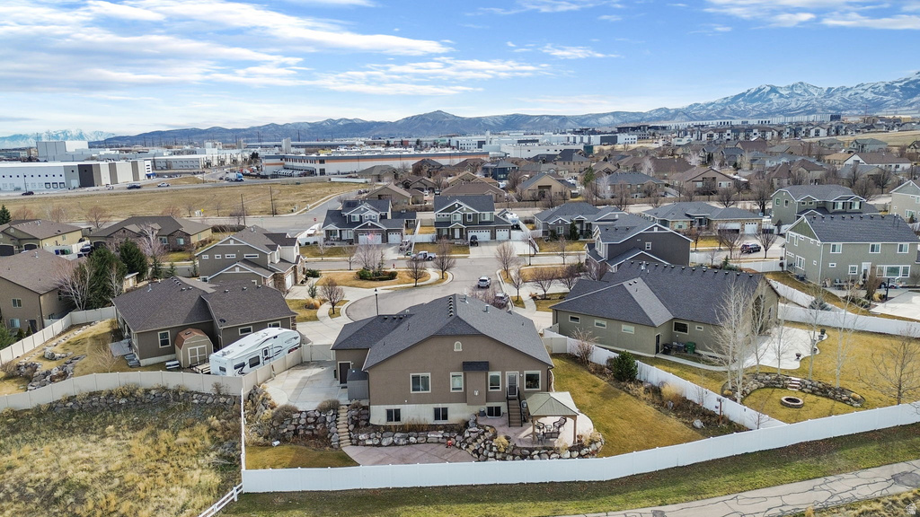 8949 S SOLIAI CIR West Jordan, UT 84081