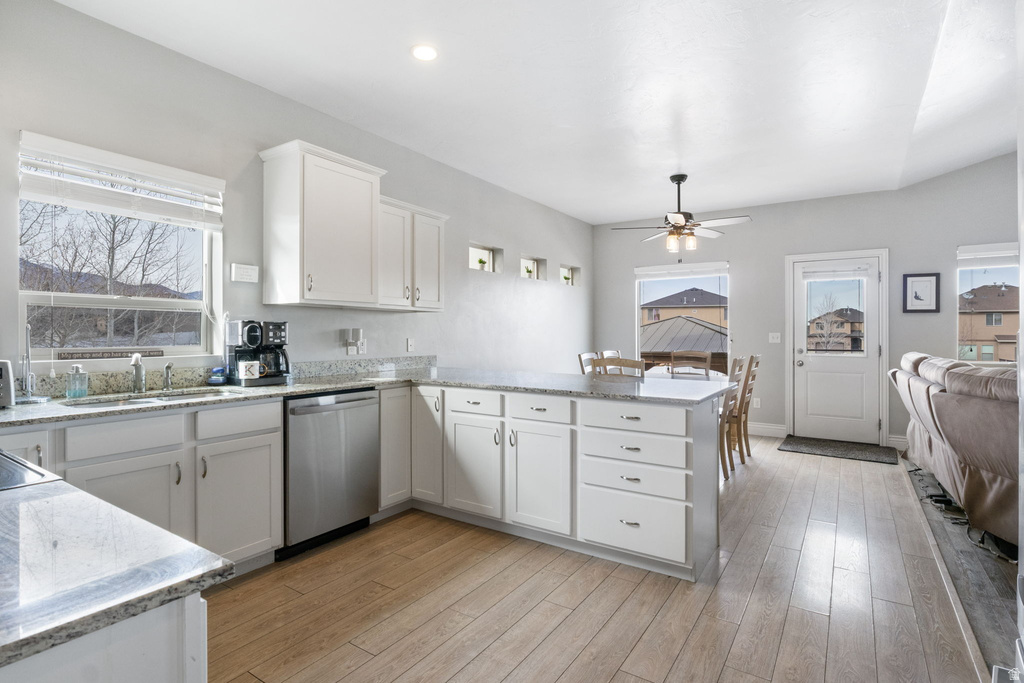 8949 S SOLIAI CIR West Jordan, UT 84081