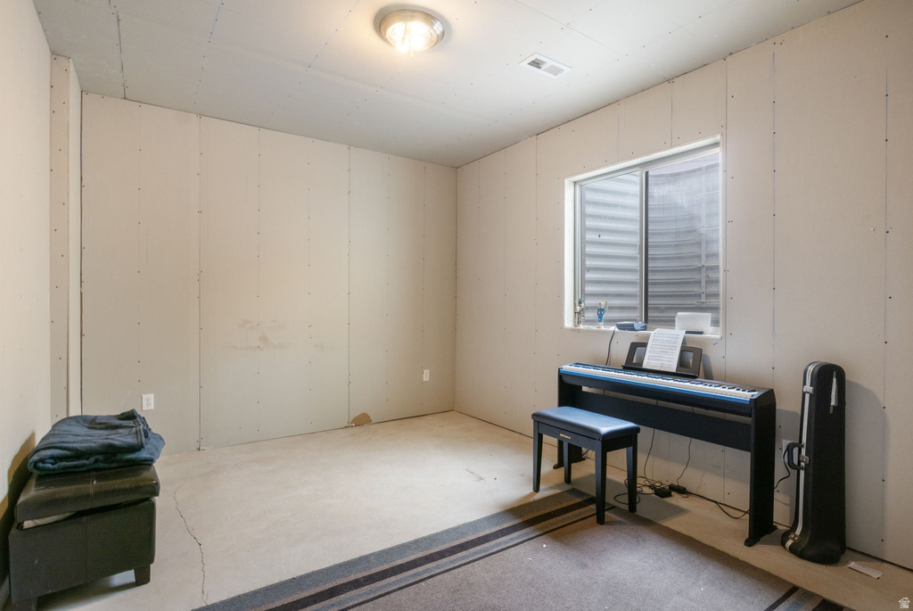 8949 S SOLIAI CIR West Jordan, UT 84081