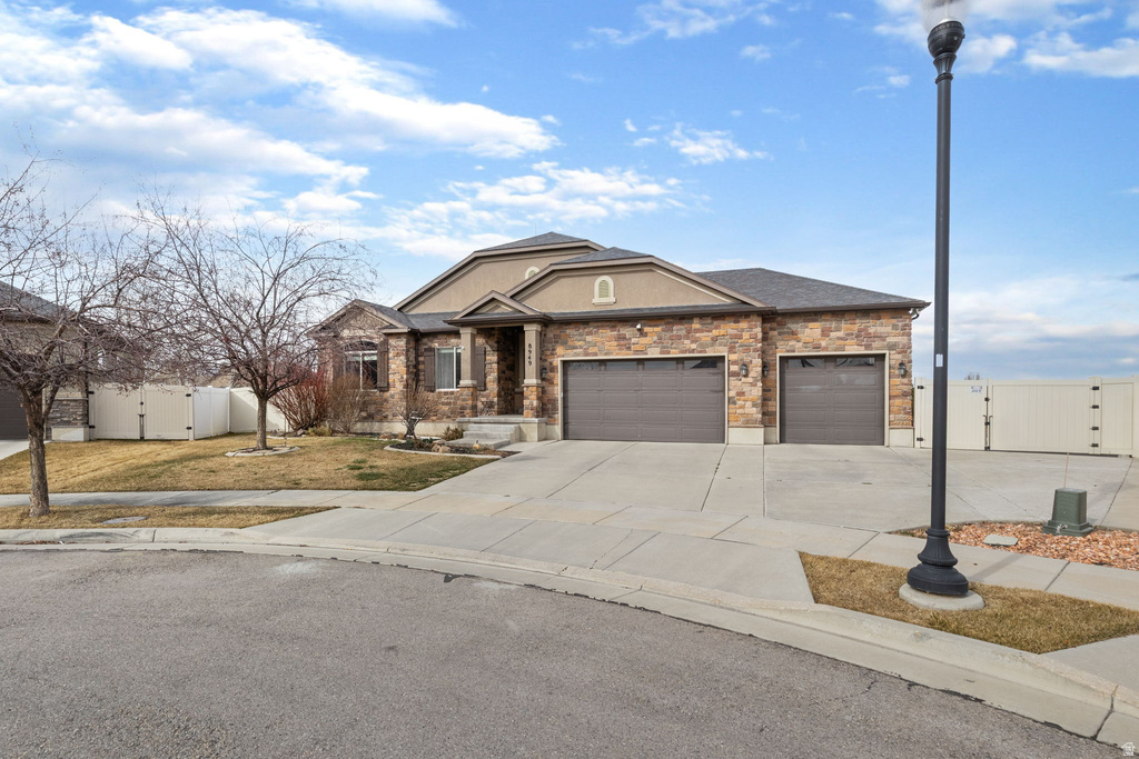 8949 S SOLIAI CIR West Jordan, UT 84081