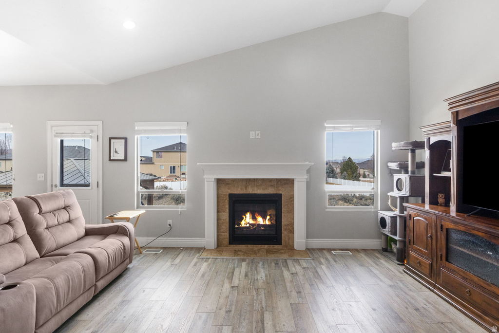 8949 S SOLIAI CIR West Jordan, UT 84081