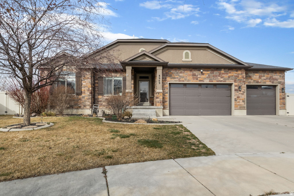 8949 S SOLIAI CIR West Jordan, UT 84081