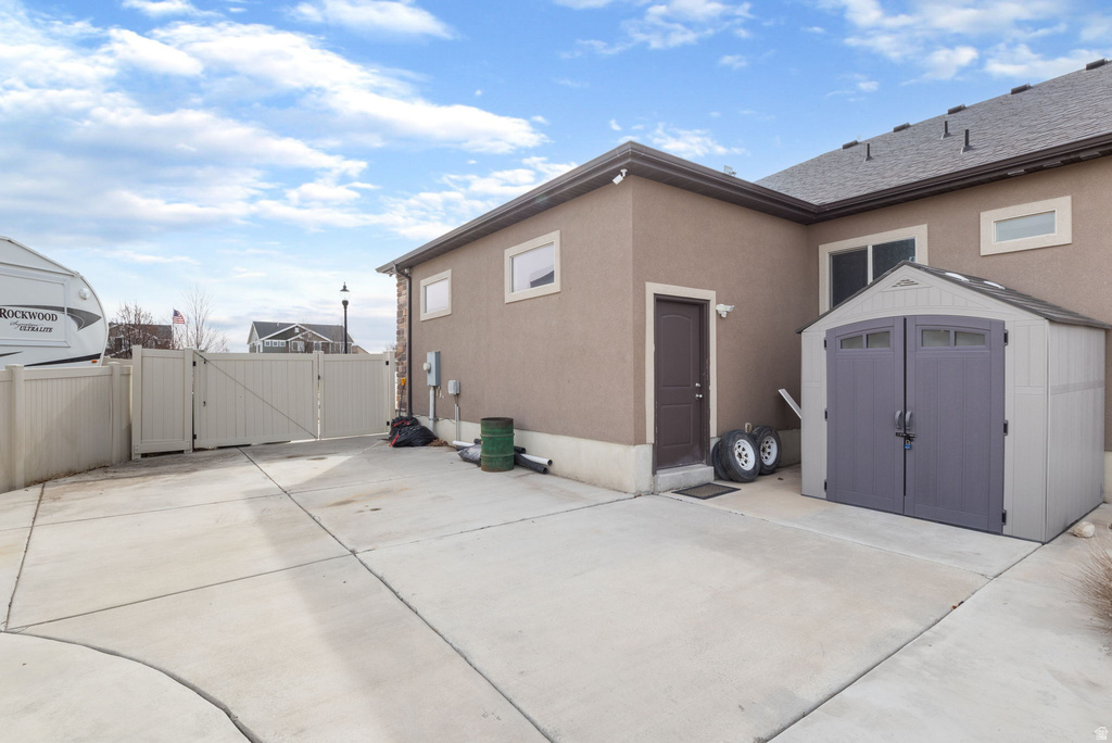 8949 S SOLIAI CIR West Jordan, UT 84081
