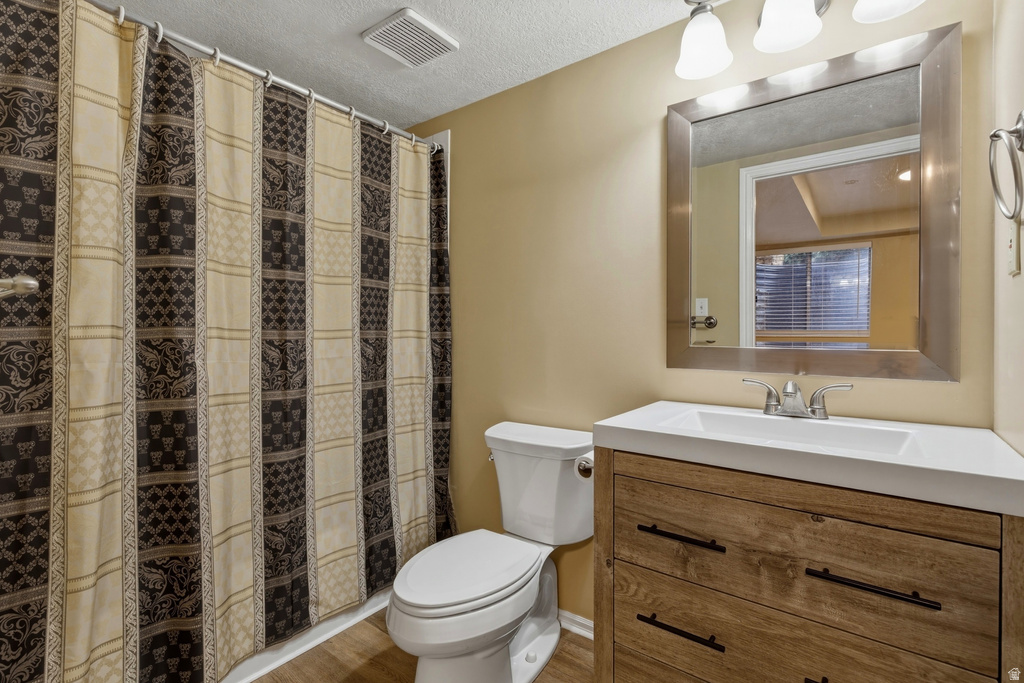 1087 W BARNES DR Kaysville, UT 84037