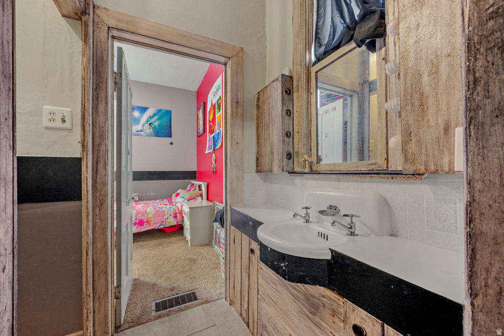 579 N GENEVA RD Provo, UT 84601