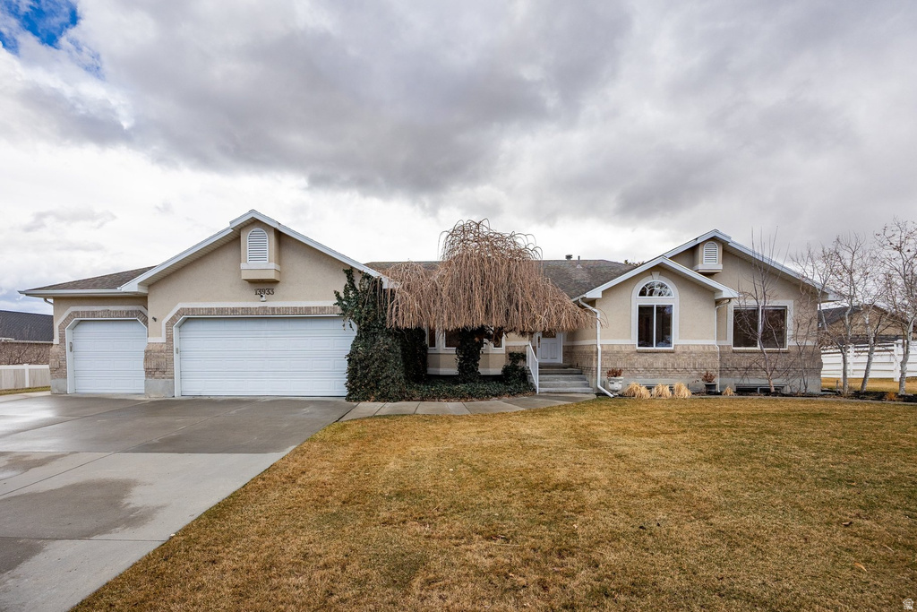 13933 S WHITE TAIL CV Bluffdale, UT 84065