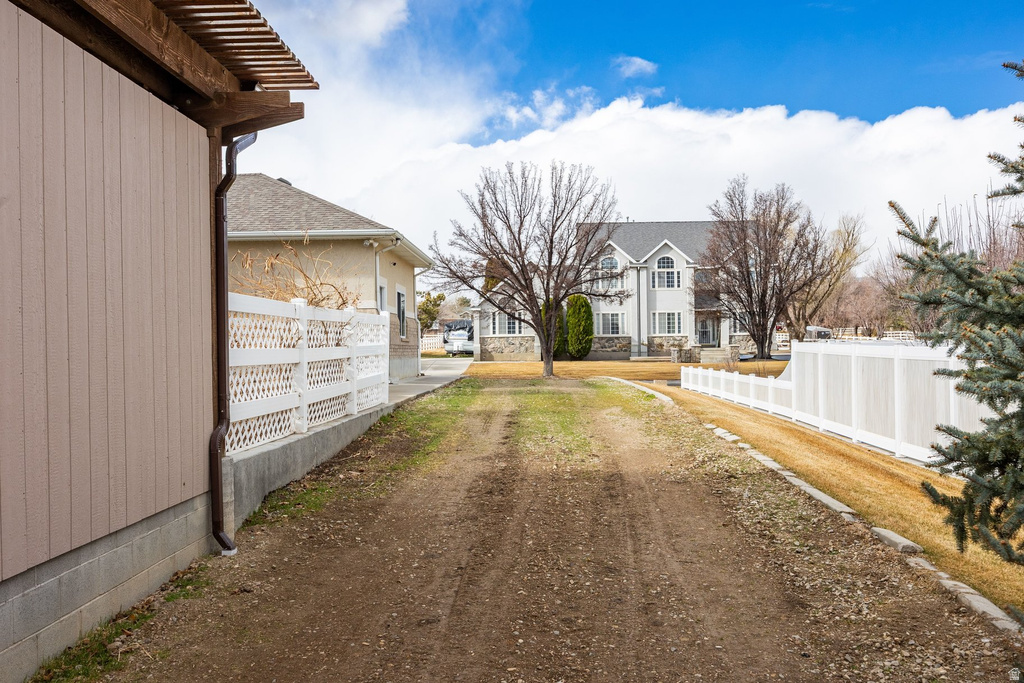 13933 S WHITE TAIL CV Bluffdale, UT 84065