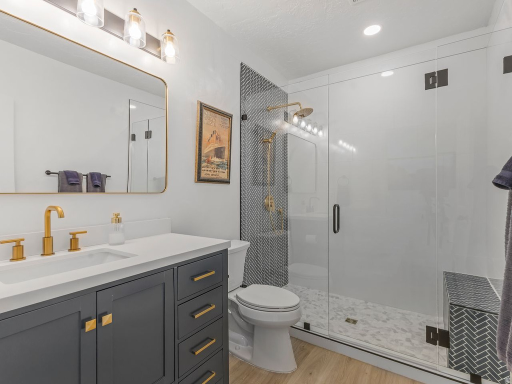 6336 S ECHOMOUNT RD West Valley City, UT 84081