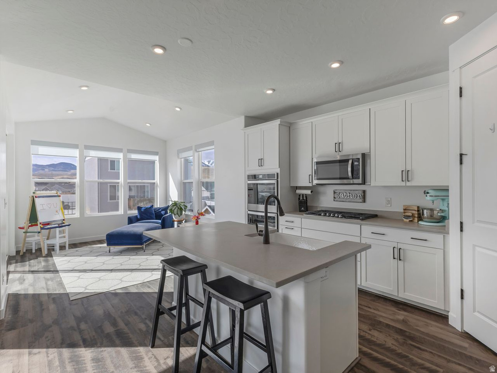 6336 S ECHOMOUNT RD West Valley City, UT 84081