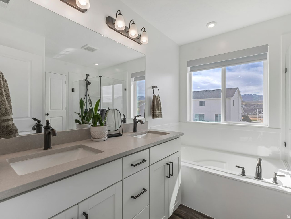 6336 S ECHOMOUNT RD West Valley City, UT 84081