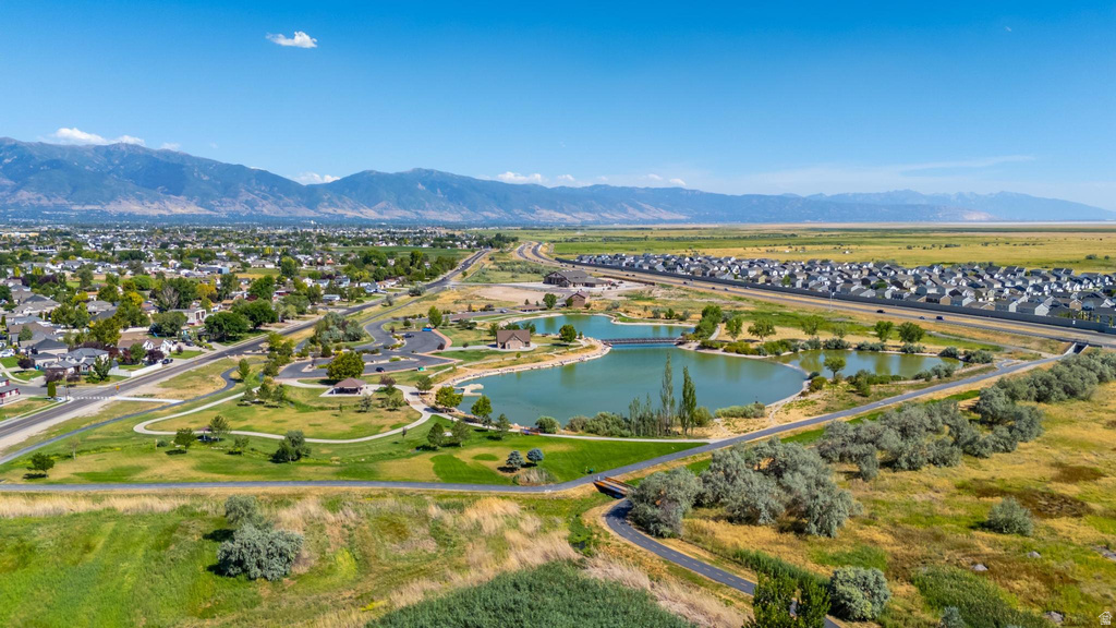 3074 S EDGEWATER LN Syracuse, UT 84075